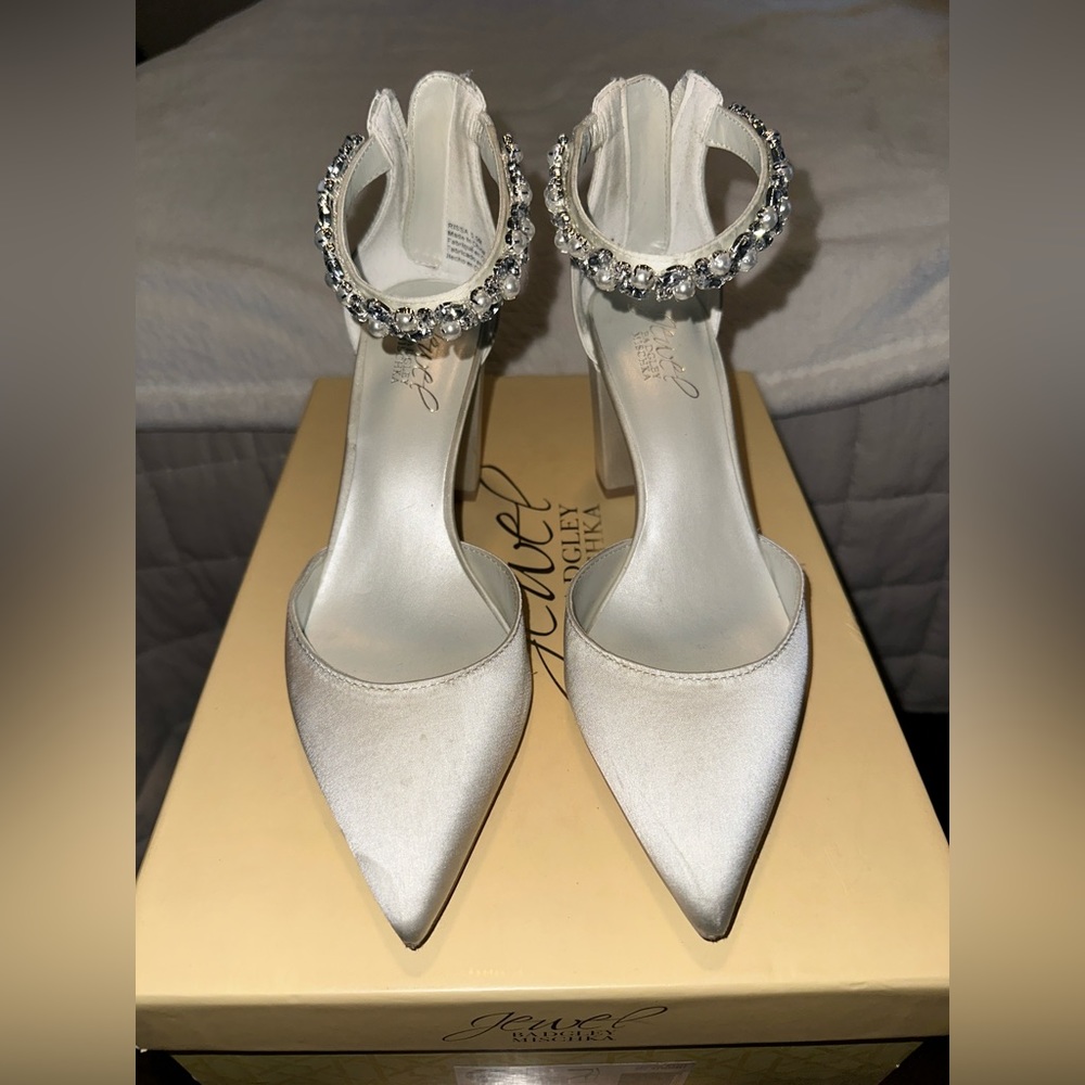 Wedding Shoes!! Ivory size 5.5